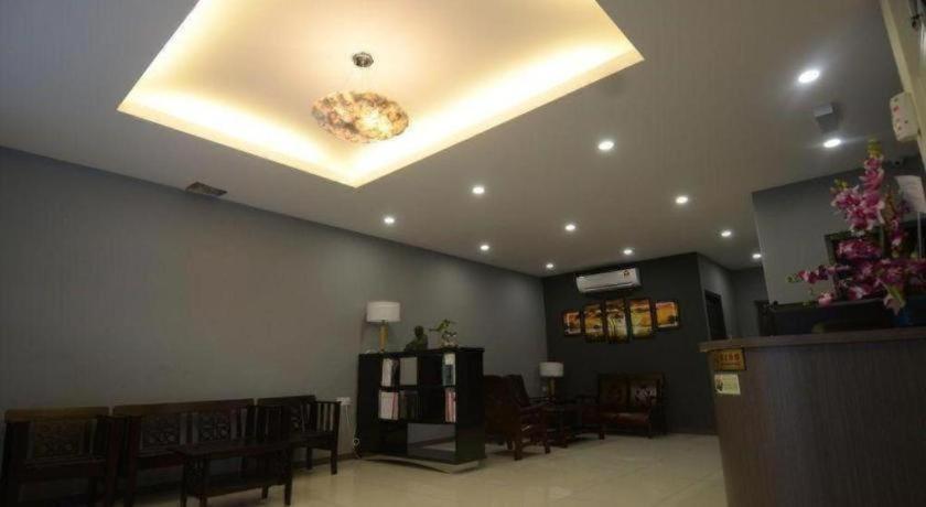 Kuok Pin Hotel Kuching Exterior photo