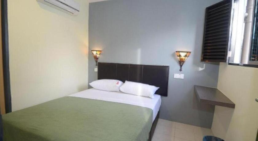 Kuok Pin Hotel Kuching Exterior photo